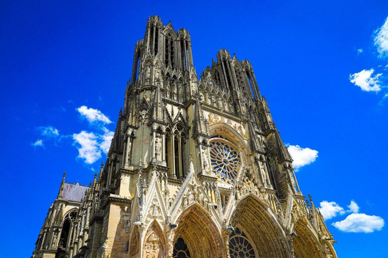 The Sparkling Castle Reims Luaran gambar